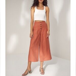 Aritzia Wander Wide Leg Linen Blend Cropped Pants